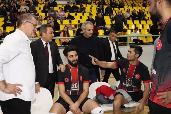 EFELER 1. LİG İÇİN PLAY-OFF OYNAYACAK