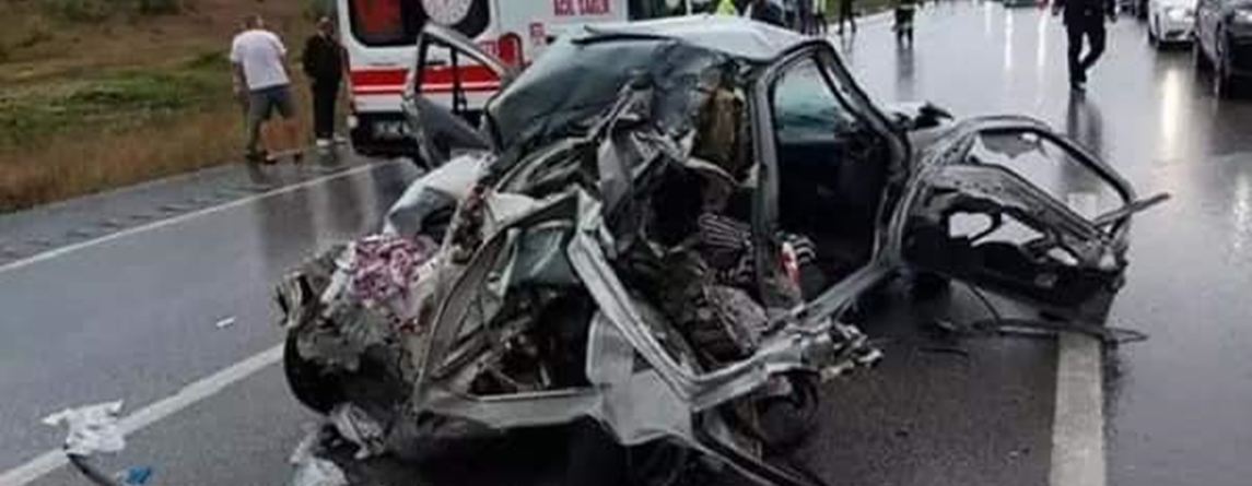 ÇORUMLU ANNE VE OĞLU KAZADA ÖLDÜ 