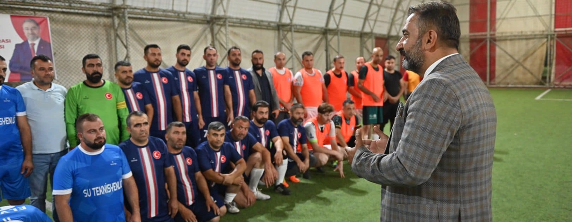 Belediyenin birimler arası futbol turnuvası başladı