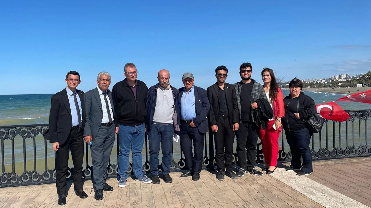 ADD yönetimi ve gençler Samsun’da 19 Mayıs coşkusunu yaşadı
