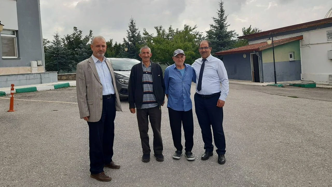 Çorum Aile ve Sosyal Hizmetler İl Müdürü Sahit Aydın’dan Huzurevi ziyareti
