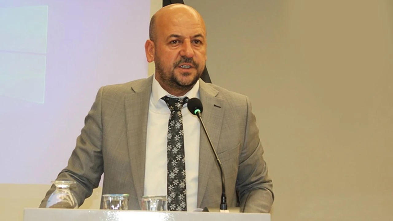 Onların sorunu sanatçı seçimiyle ilgili
