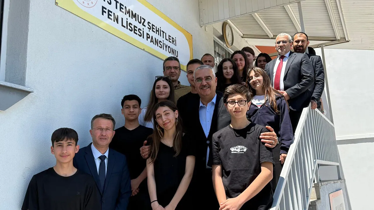 Yusuf Ahlatcı’dan okul ziyaretleri